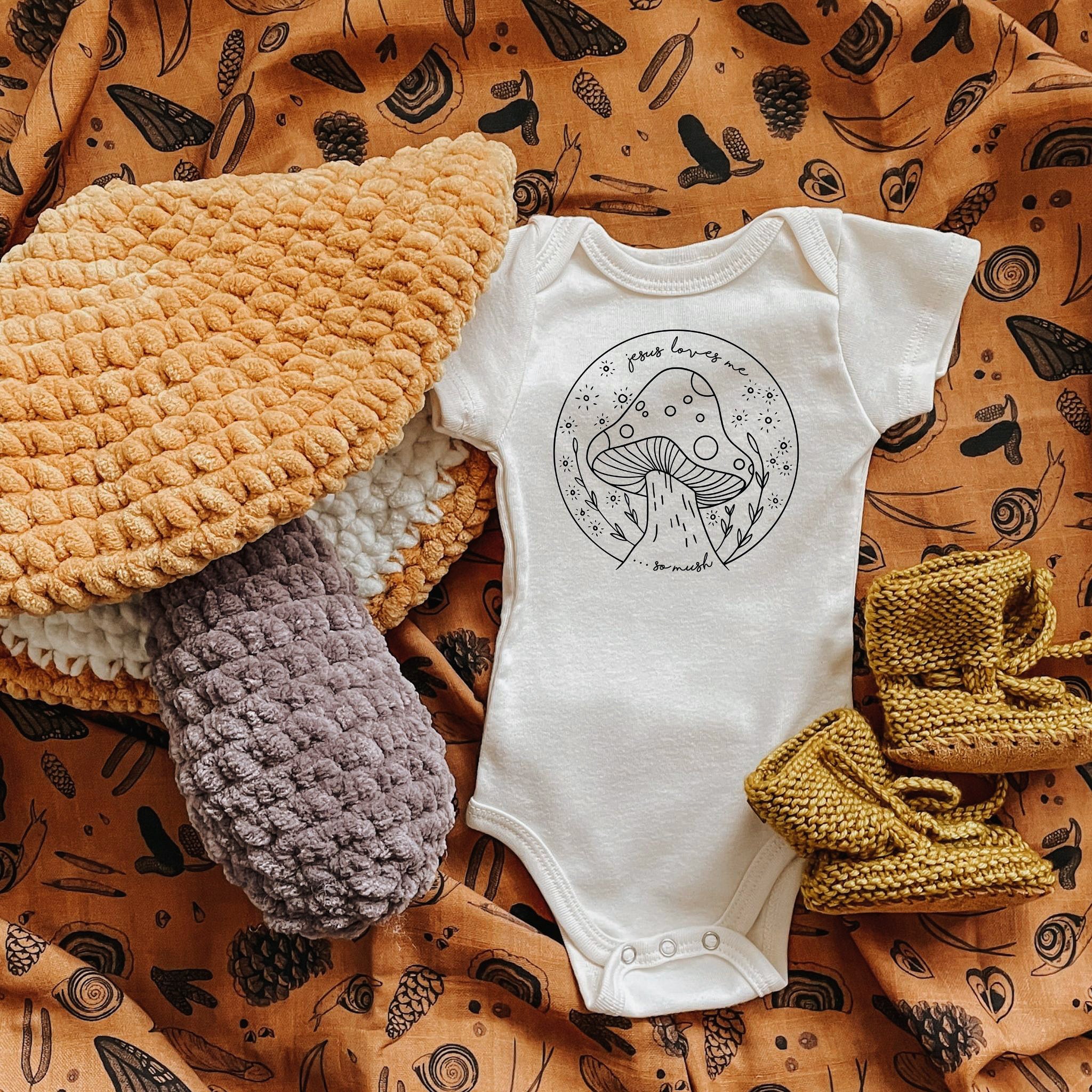 Jesus loves me… so mush / bodysuit & tee